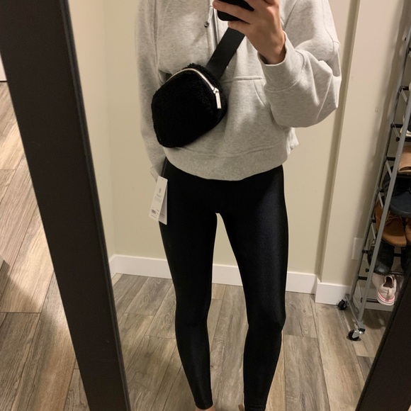 NWT Lululemon Wear Everywhere Belt Bag *fleece - Picture 6 of 7